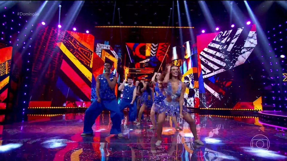 Group C dance performance
