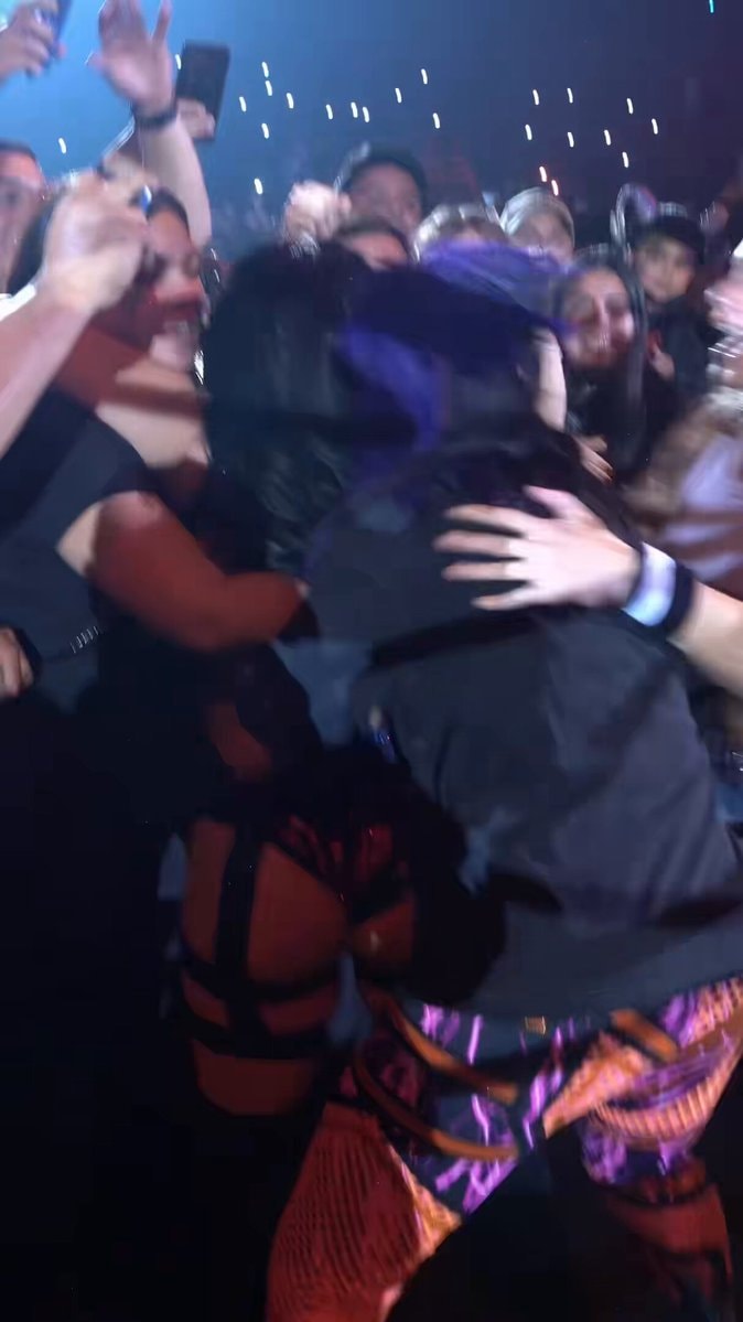 Stephanie Vaquer WWESantiago celebration
