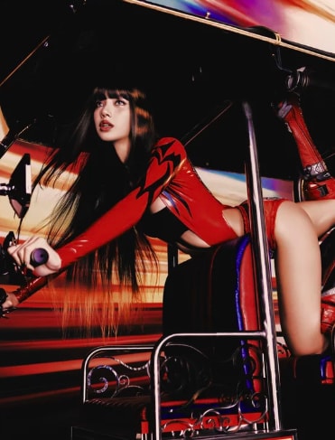 Lisa world tour (photo 2 of 2)