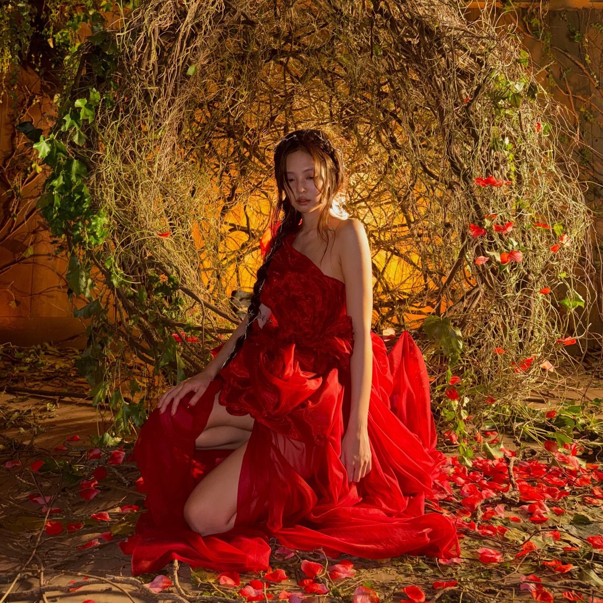JENNIE Fallen Angel release