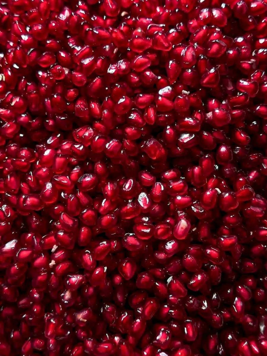 fresh pomegranate close-up (photo 2 of 3)