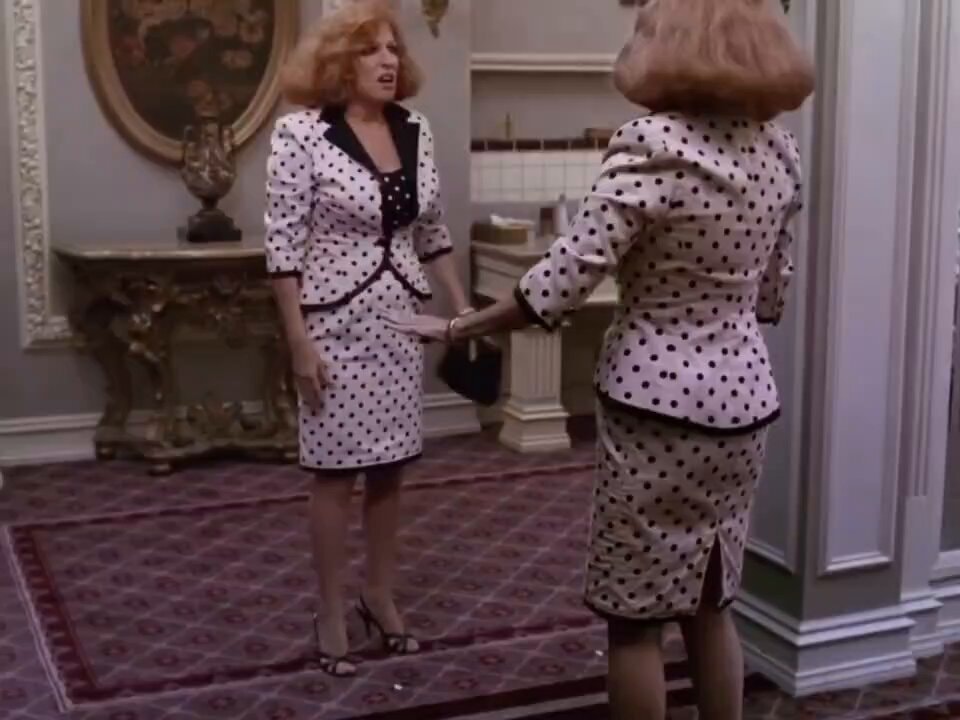 Big Business bathroom scene effects