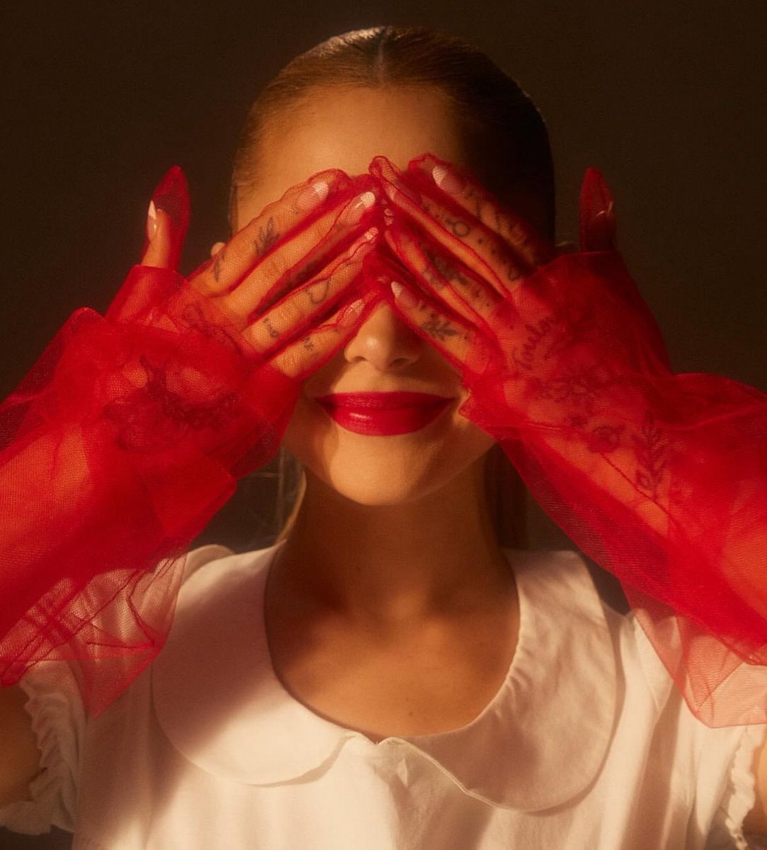 Ariana Grande eternal sunshine cover pose (photo 2 of 2)