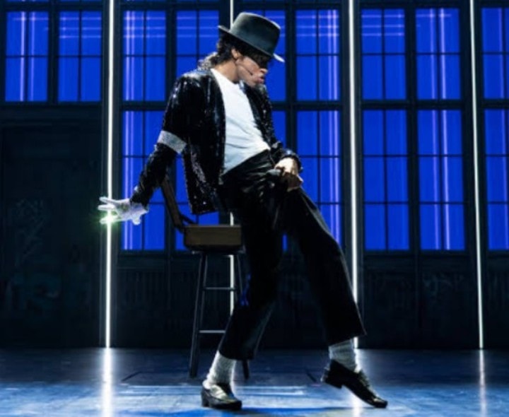 Michael Jackson top male artist globally