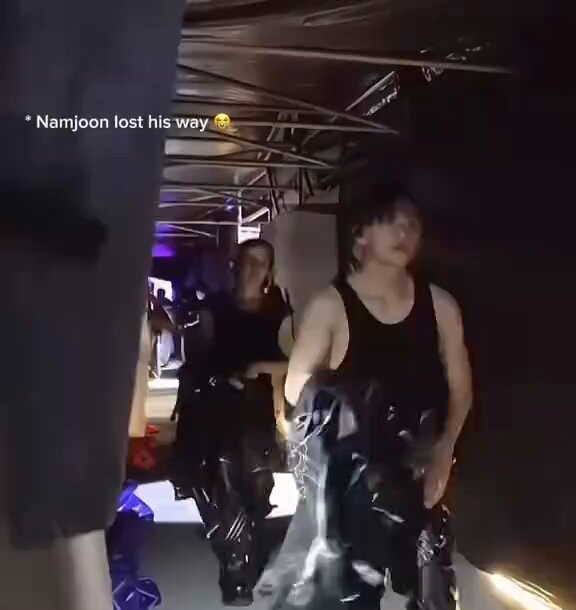 Namjoon lost backstage