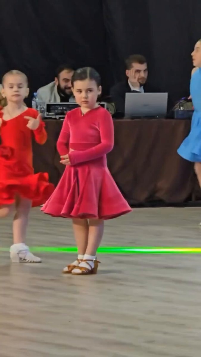 Hungry ballroom dancer stops mid-routine