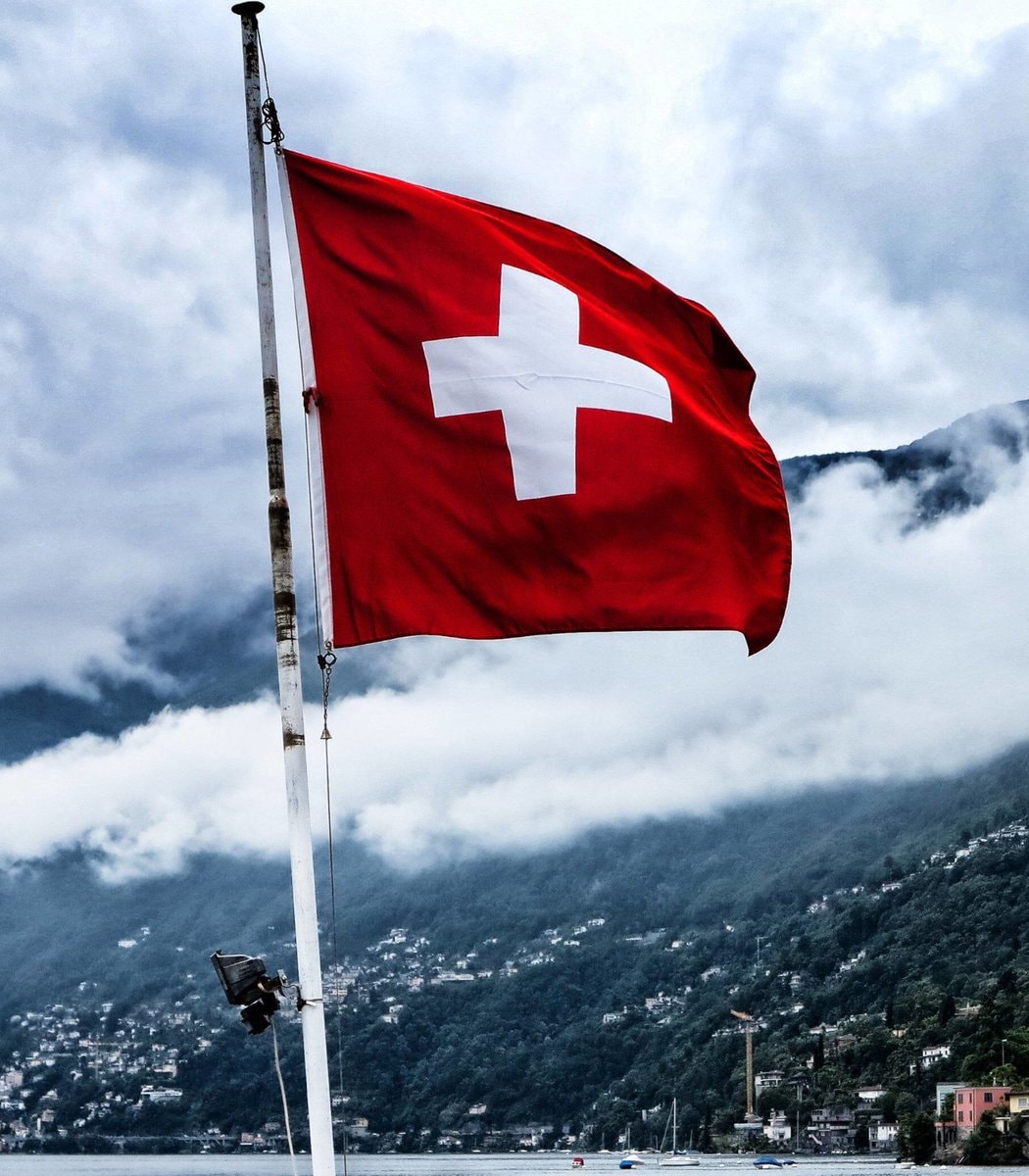 Switzerland fur import ban (photo 2 of 2)