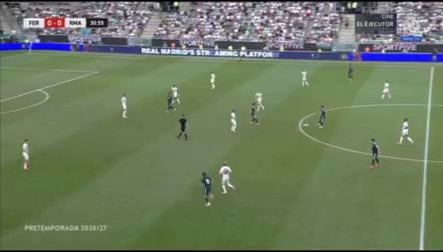 Mourinho muttering after Valverde error
