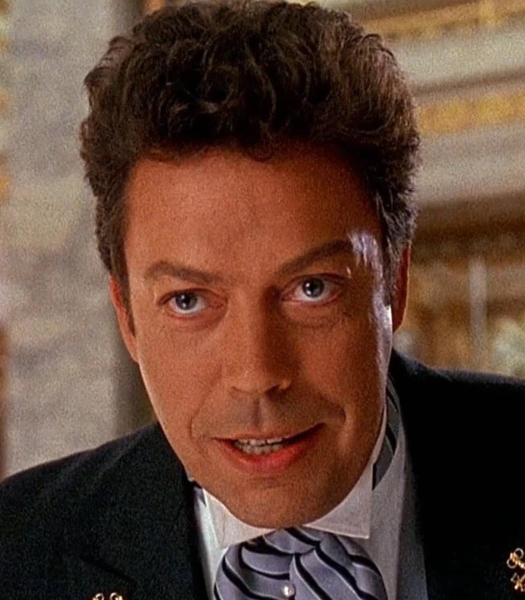 Tim Curry (photo 2 of 2)