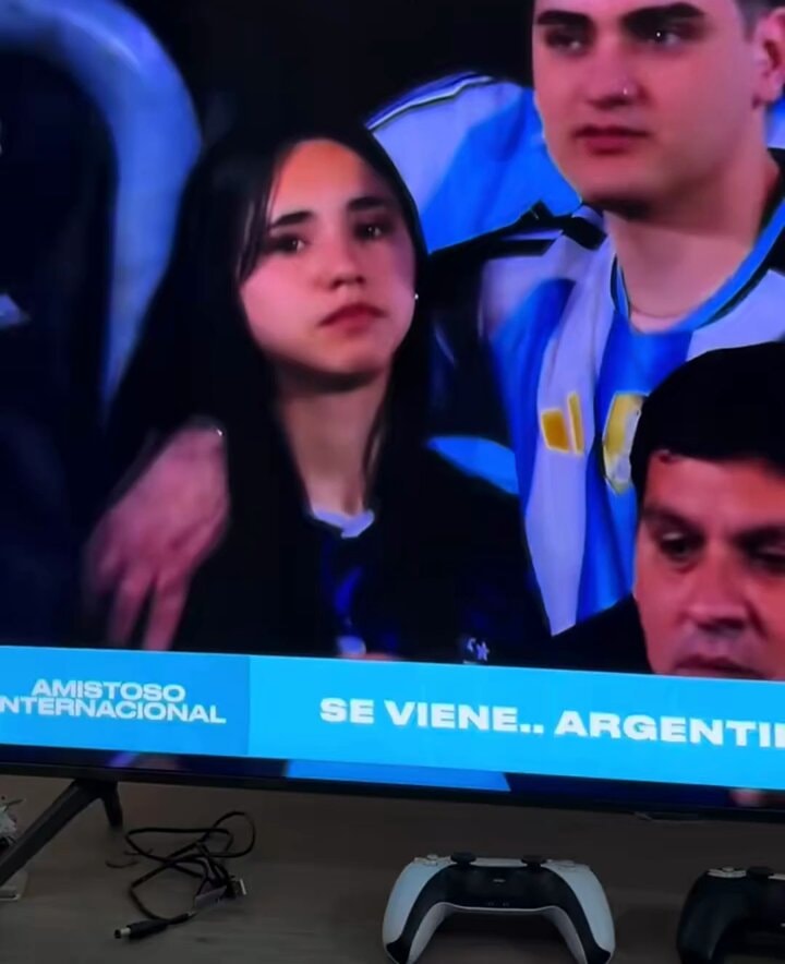Argentinian fans viral moment