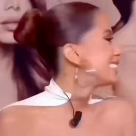 Anitta effortless language switch