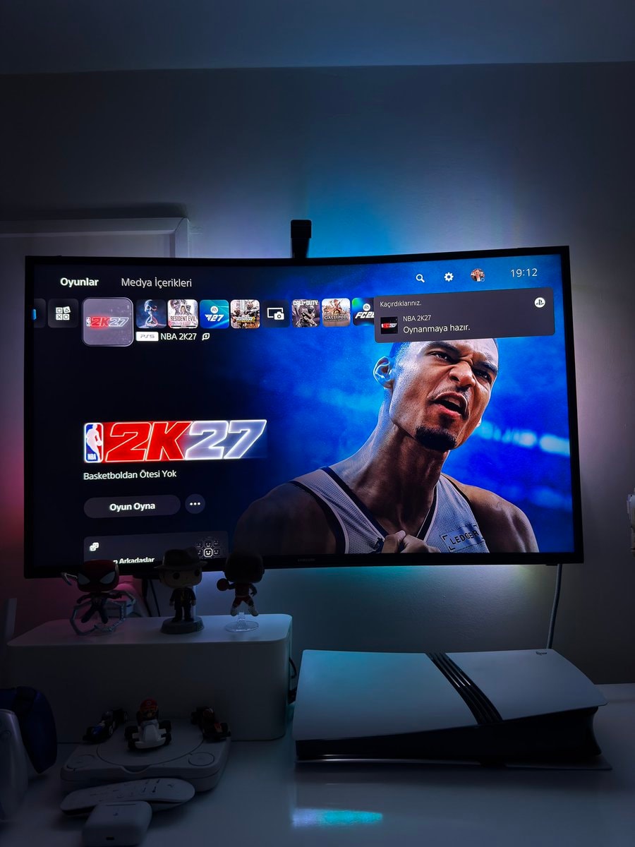 NBA 2K27 gameplay (photo 1 of 2)