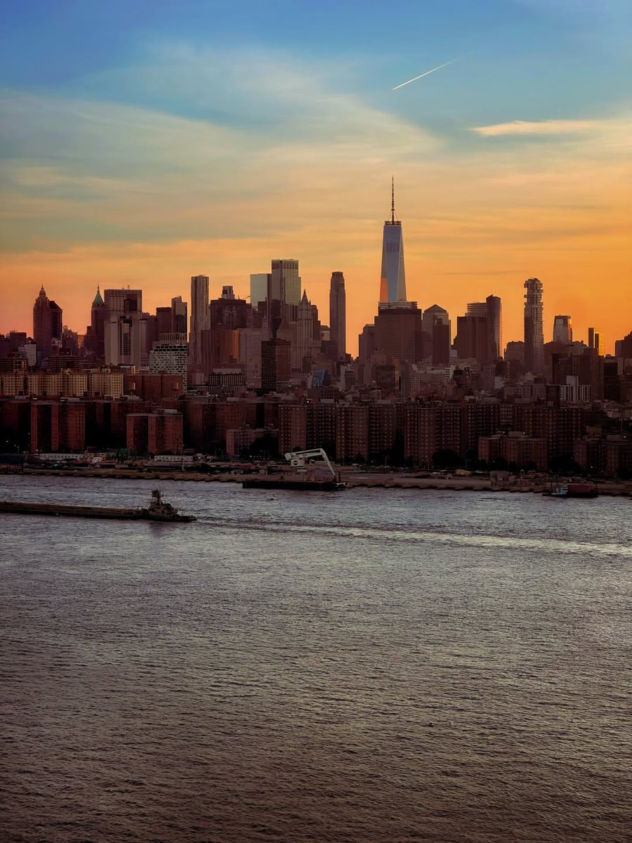New York City skyline sunset (photo 3 of 4)