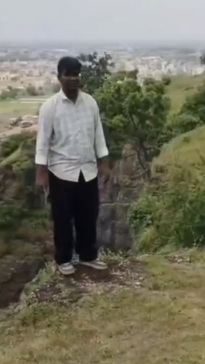 Kunal Khavdya Hill incident Maharashtra