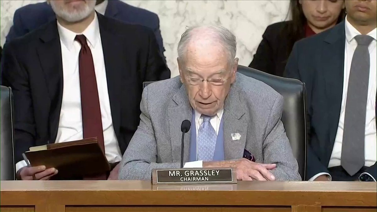 Grassley apologizes to Kash Patel at hearing Grassley apologizes to Kash Patel at hearing