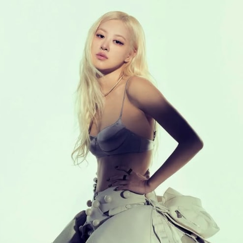 Jennie US Pop Radio #1 song (photo 2 of 2)