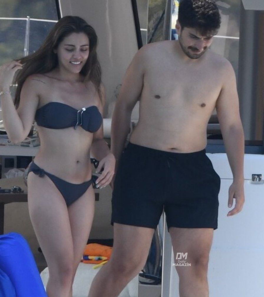 Sıla Türkoğlu and Ata Ayyıldız in Göcek (photo 2 of 2)