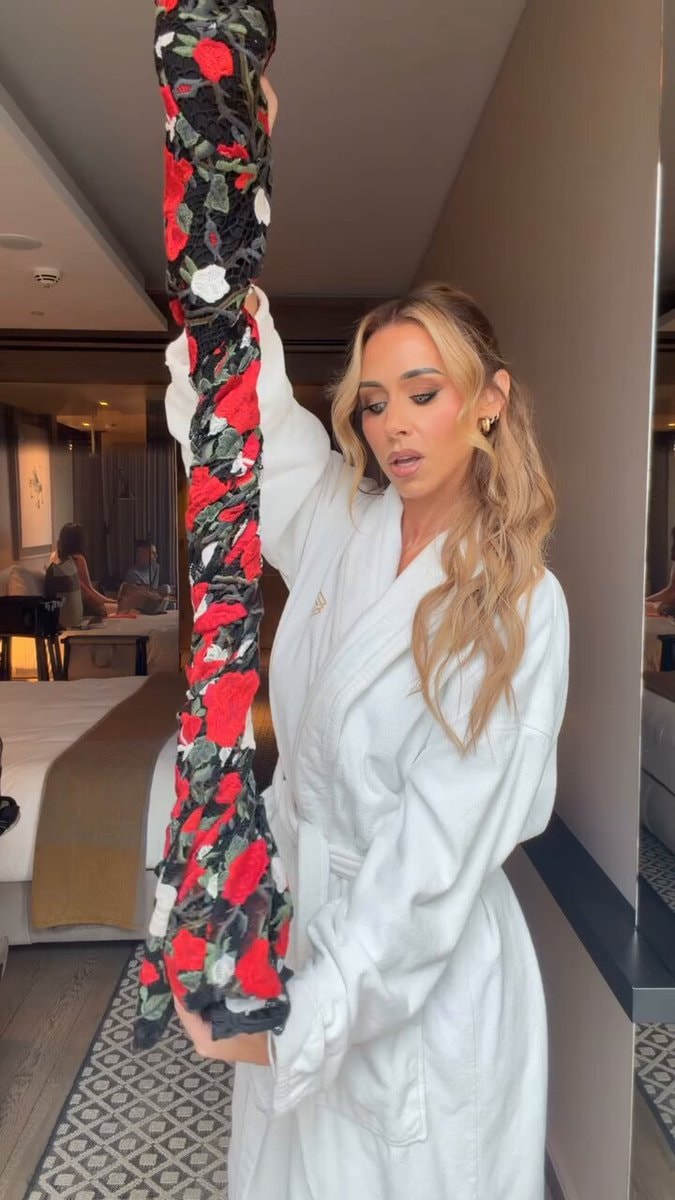 Una Healy white bathrobe