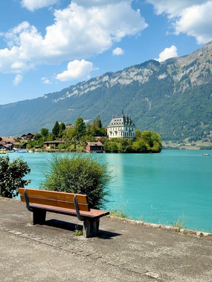 Switzerland (photo 2 of 4)