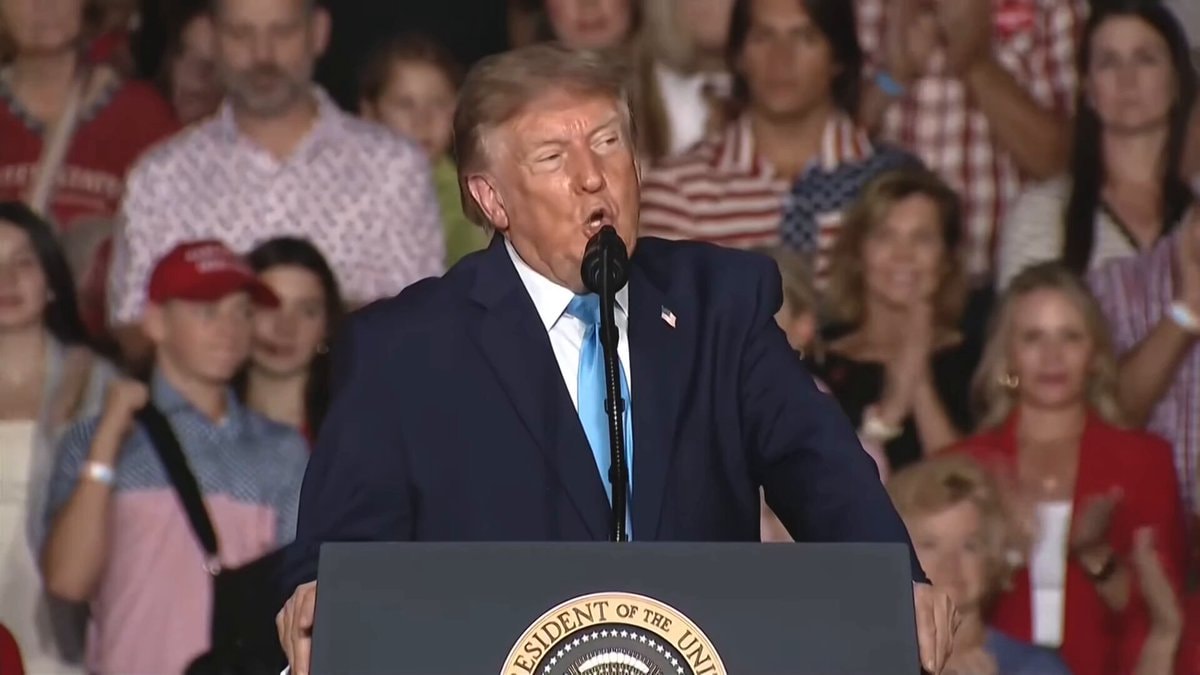 Trump 2026 midterm rally Nebraska