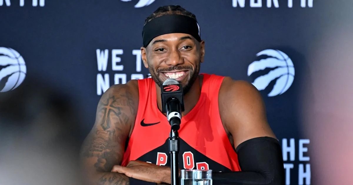 Kawhi Leonard knee update