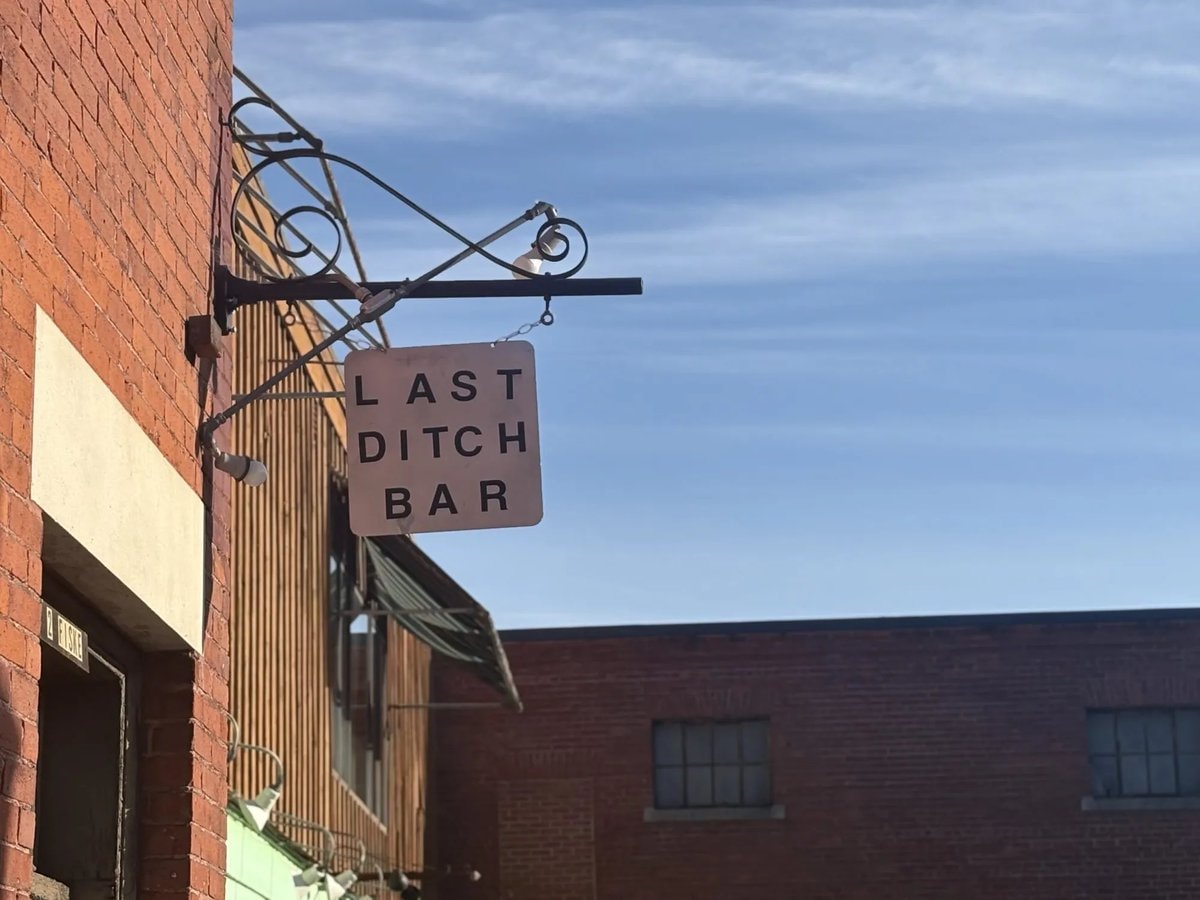 Last Ditch Massachusetts lesbian bar closing
