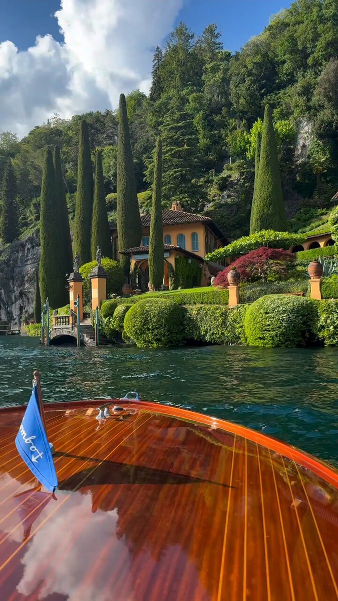 Italy villa from the lake