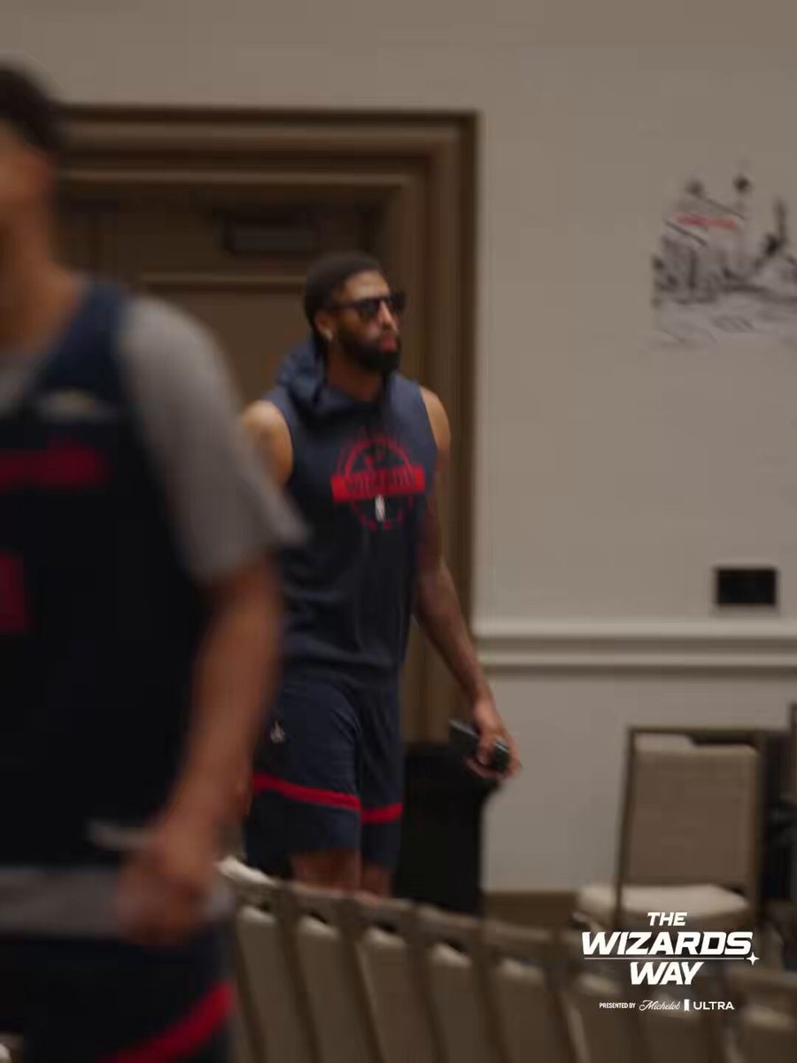 Wizards workout with stars