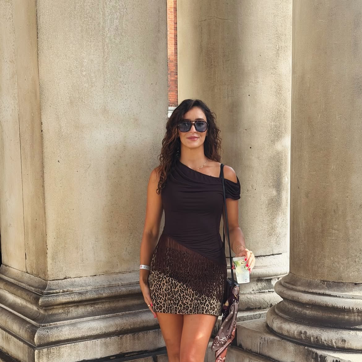 Laura Robson THE 1975 (photo 2 of 4)