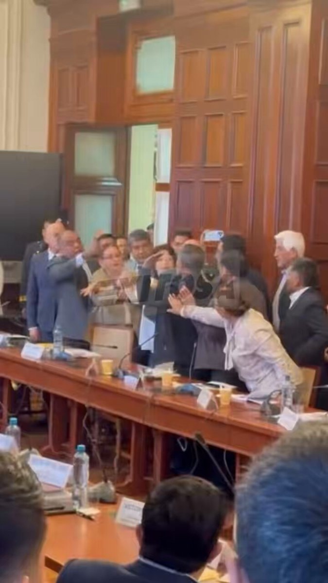Peruvian Senate clash
