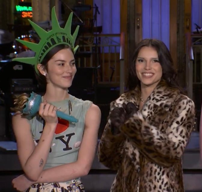 Inde Navarrette Gracie Abrams SNL