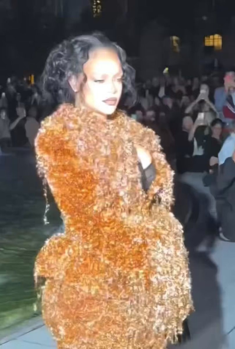 Rihanna star moment