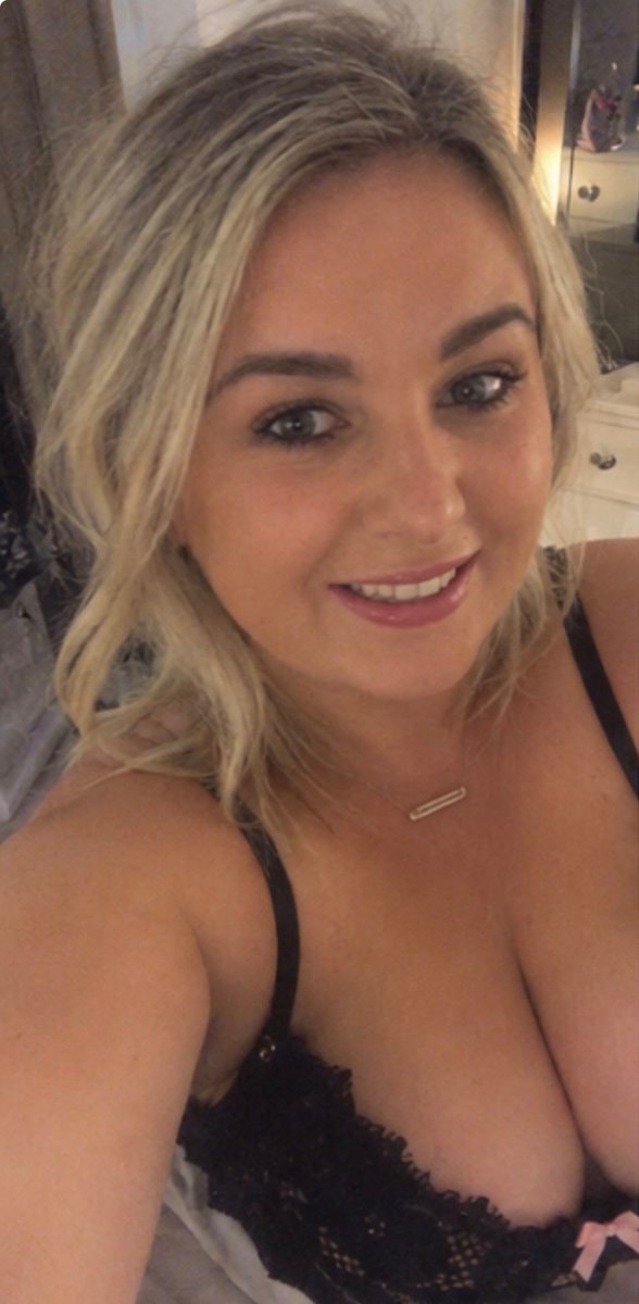 Woman selfie verdict 🔥