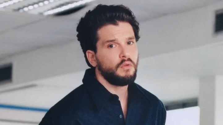 Kit Harington as Gilderoy Lockhart (photo 1 of 2)