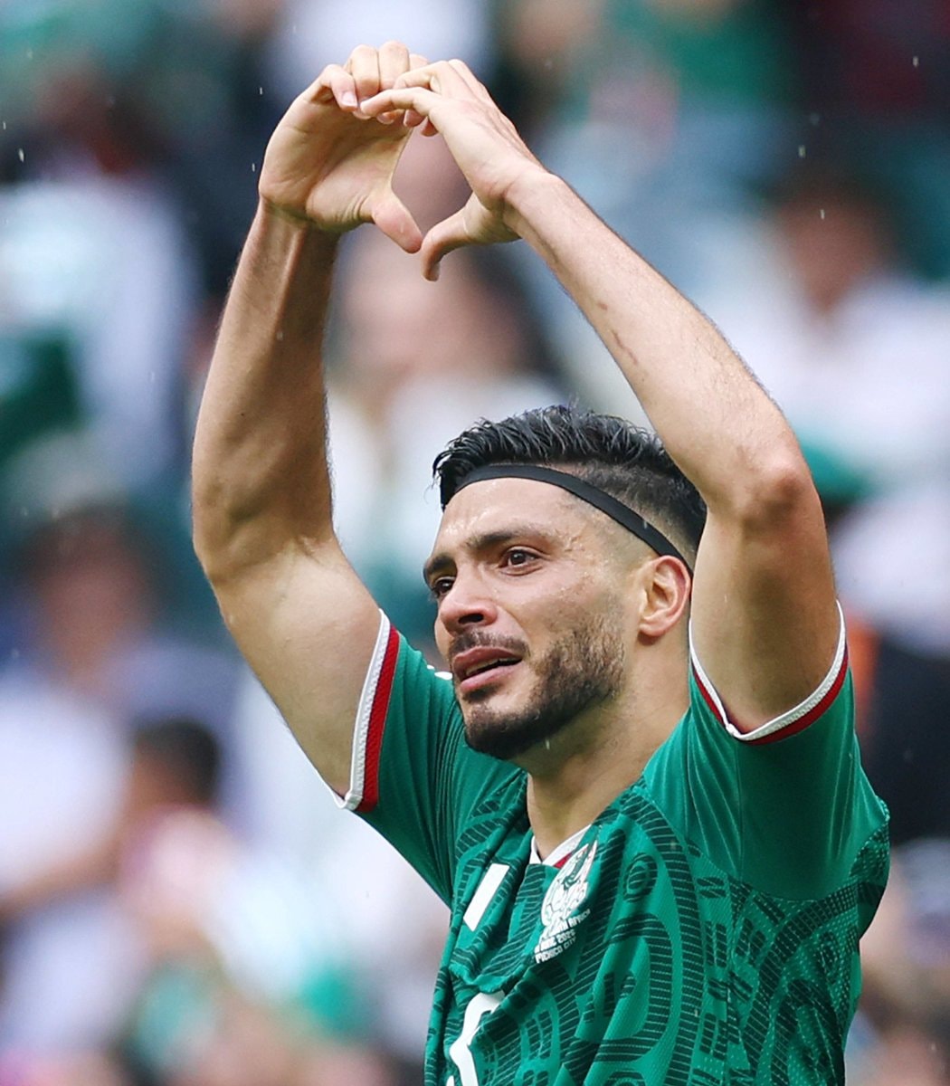 Raúl Jiménez World Cup goal Mexico (photo 2 of 2)