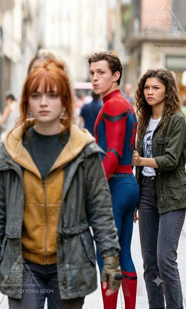 Tom Holland Spider-Man Peter Parker (photo 3 of 4)