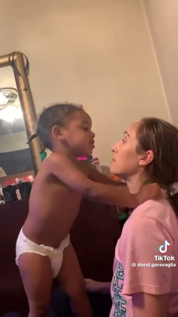 white mother black kiss