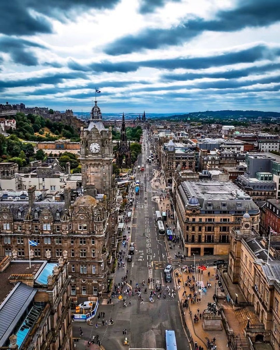 Edinburgh Scotland street scene