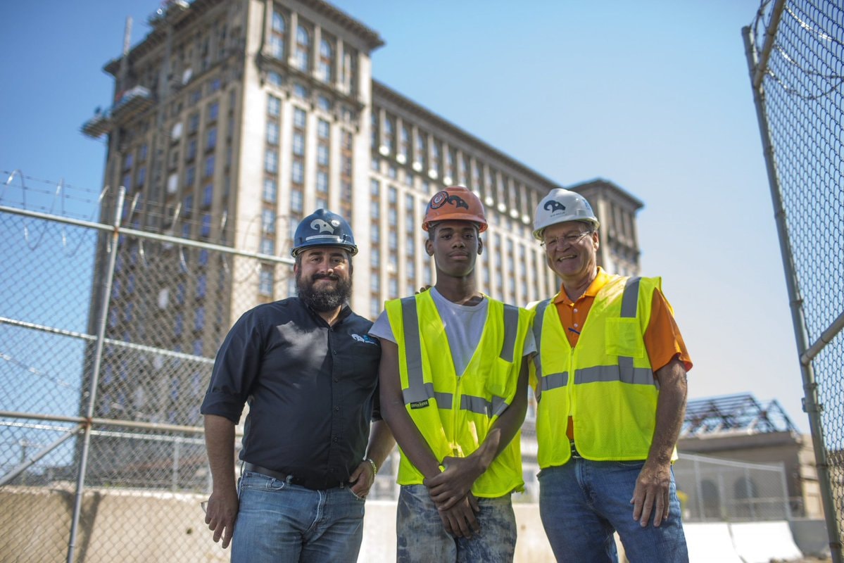 Detroit minimum wage for city workers
