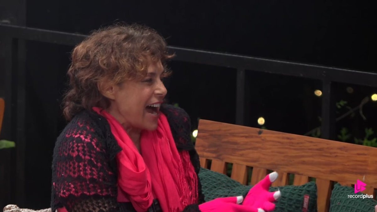Giovanna Renê AFazenda exchange