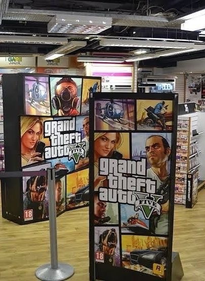 Grand Theft Auto V cover art (photo 2 of 4)