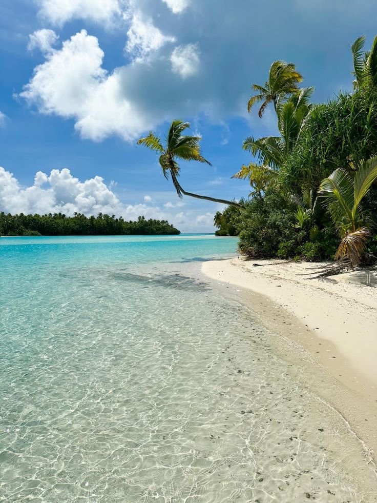 Maldives beach scene