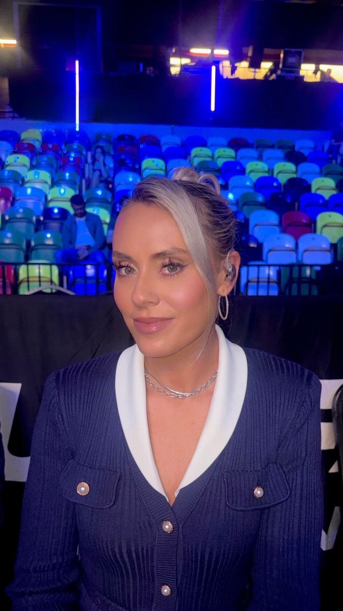 Emma Paton fire emojis