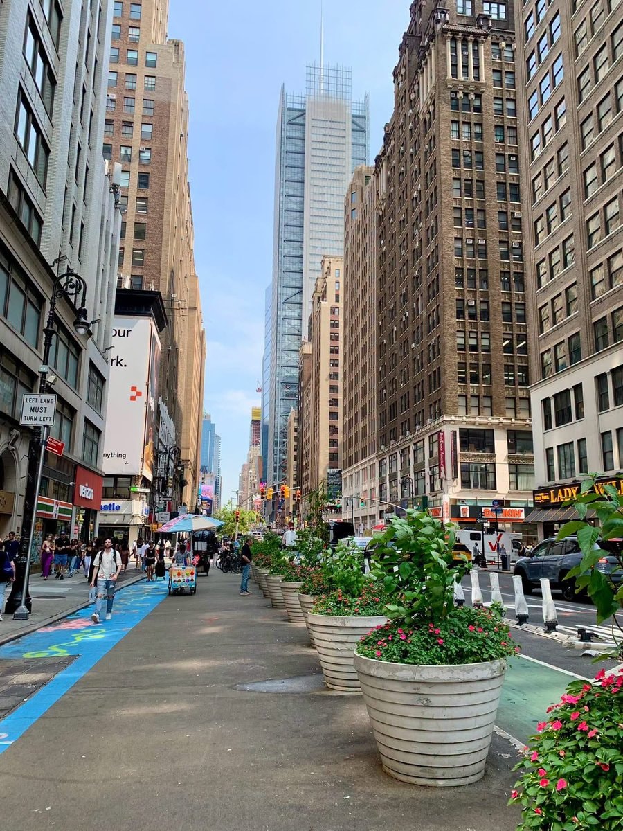 Manhattan New York street scene