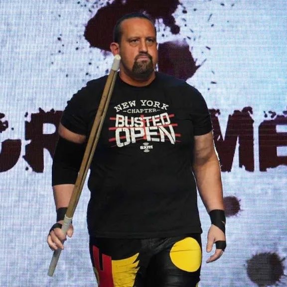 Tommy Dreamer leaves TNA Wrestling (photo 1 of 2)