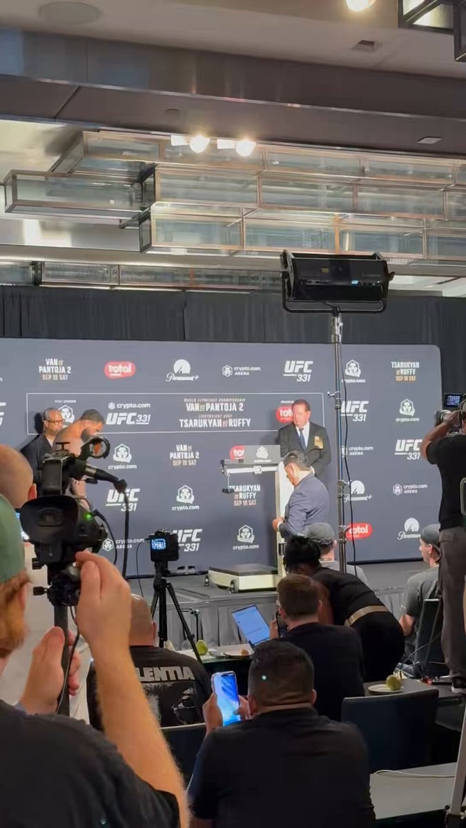 Gable Steveson UFC331 weigh-in