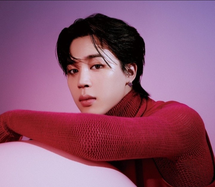 Jungkook studio portrait BTS (photo 4 of 4)