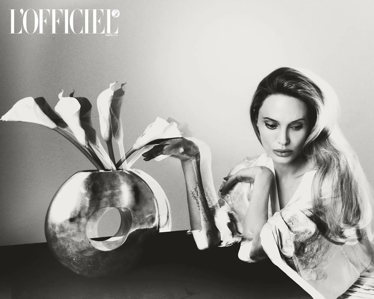 Angelina Jolie Norman Jean Roy L'Officiel USA (photo 2 of 4)