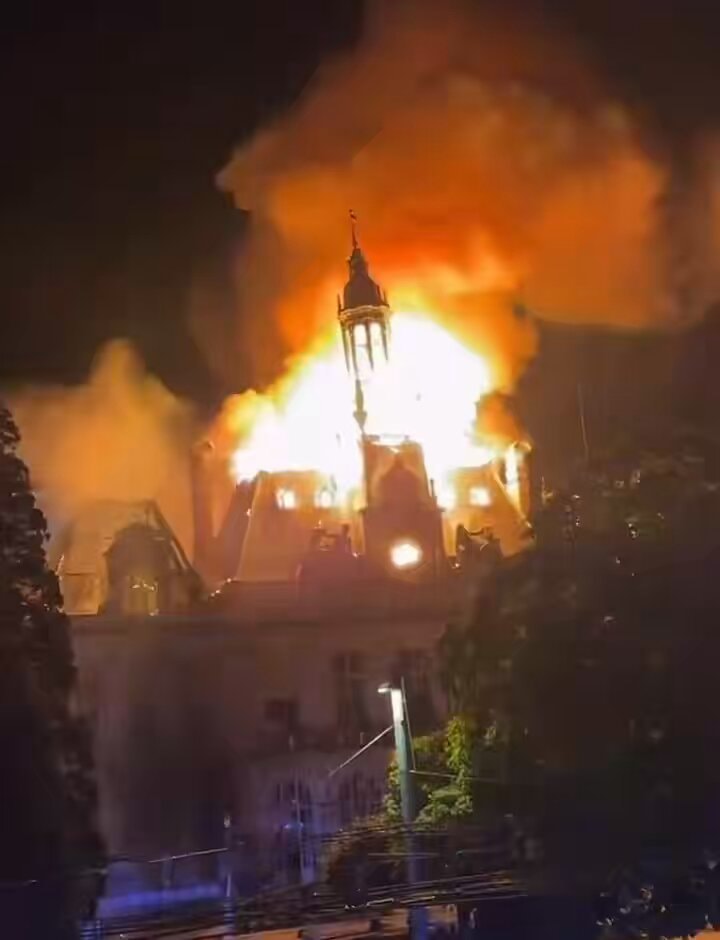 Limoges town hall collapse