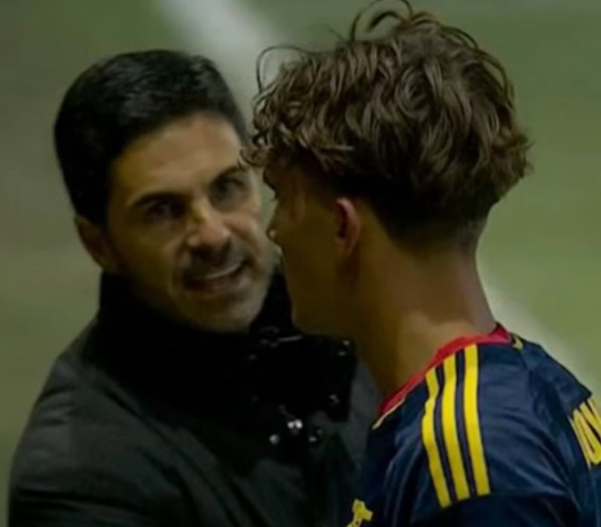 Arsenal fans question Arteta